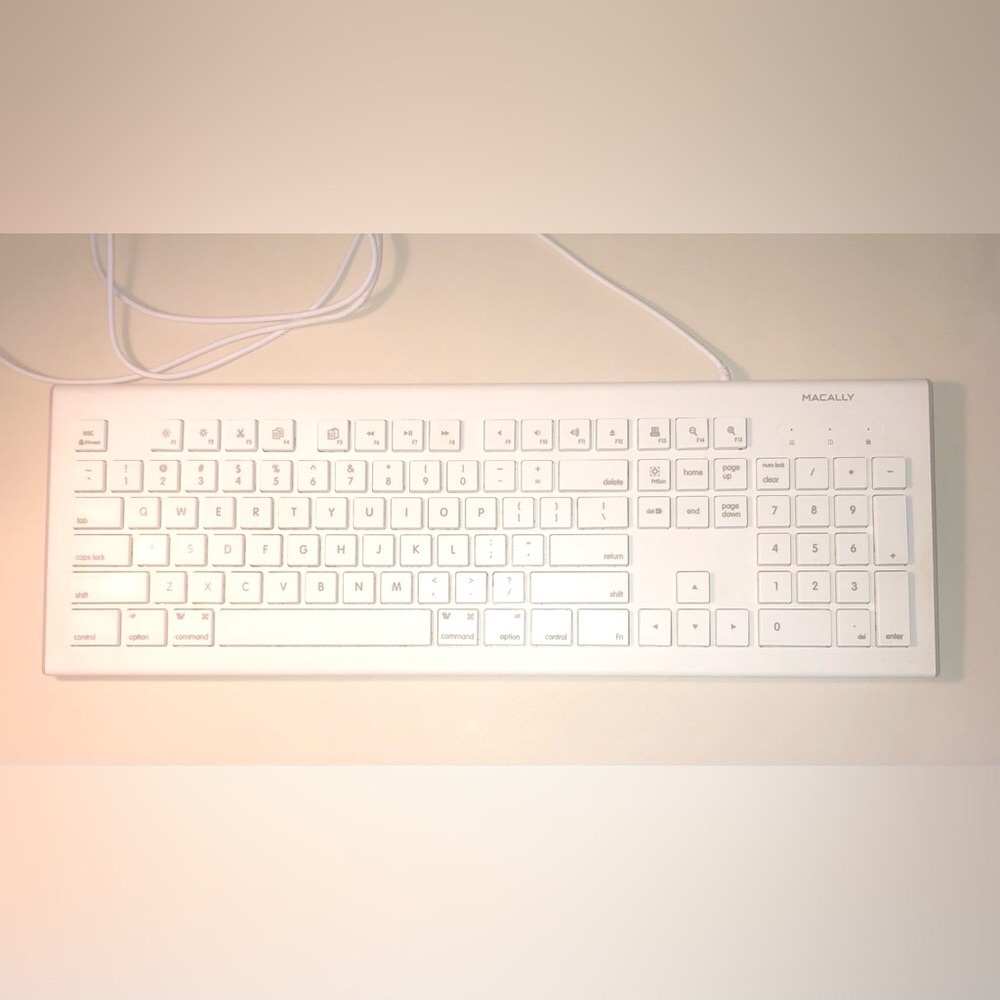 Macally standard USB keyboard for Mac White